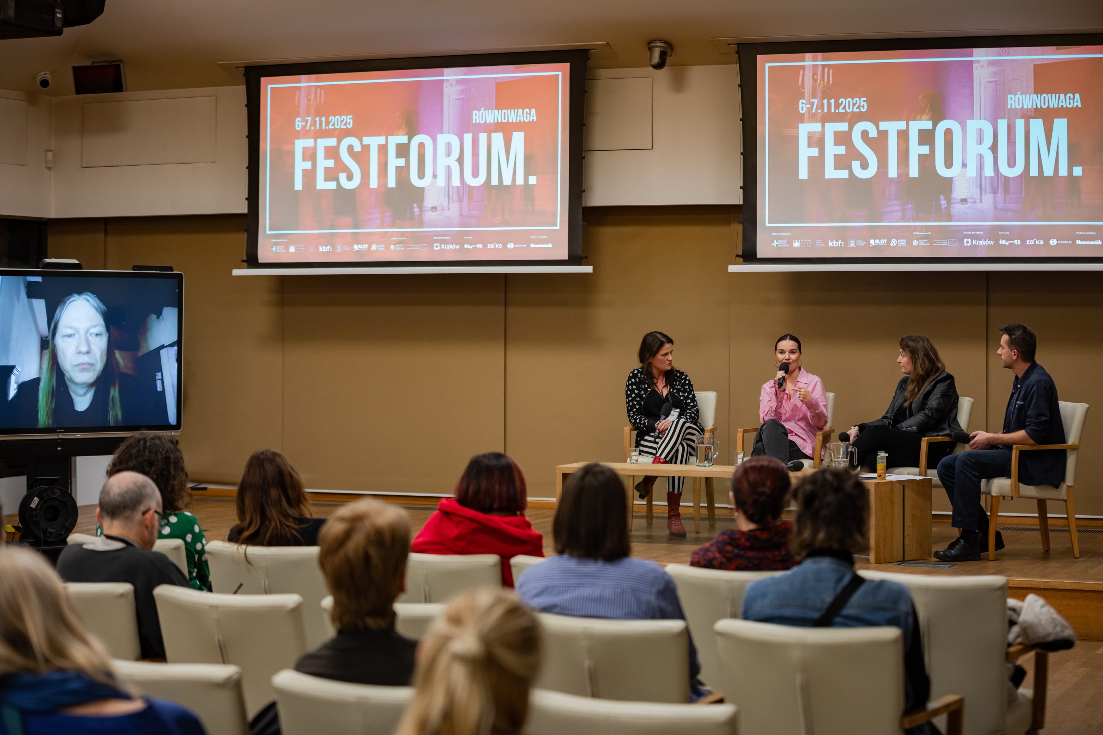 Festiwale: ratunek czy zagrożenie?